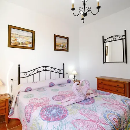 Paraisos 3 * コニル・デ・ラ・フロンテラ